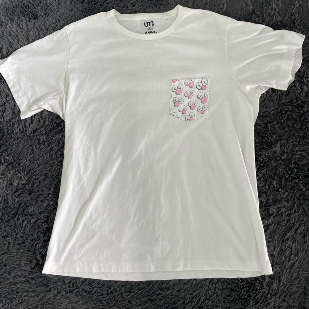KAWS x Uniqlo UT Kaws White Pocket T-Shirt | Men XL